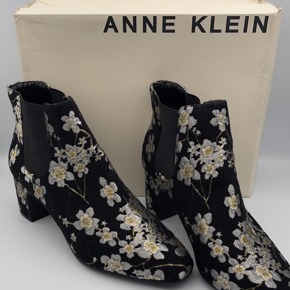 Anne Klein Women's Shoe Gorgia Fabric Square Heel Ankle Boots Size 10 M US